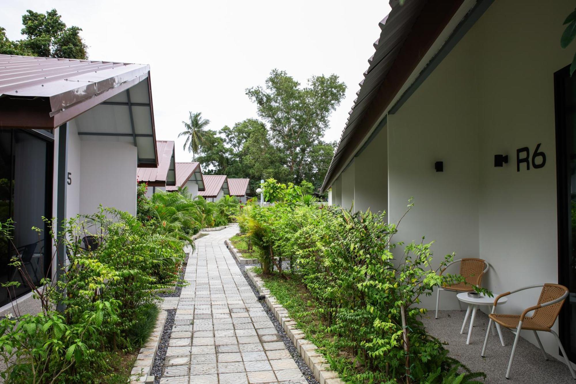 Rapina House Apartment Mai Khao Exterior photo